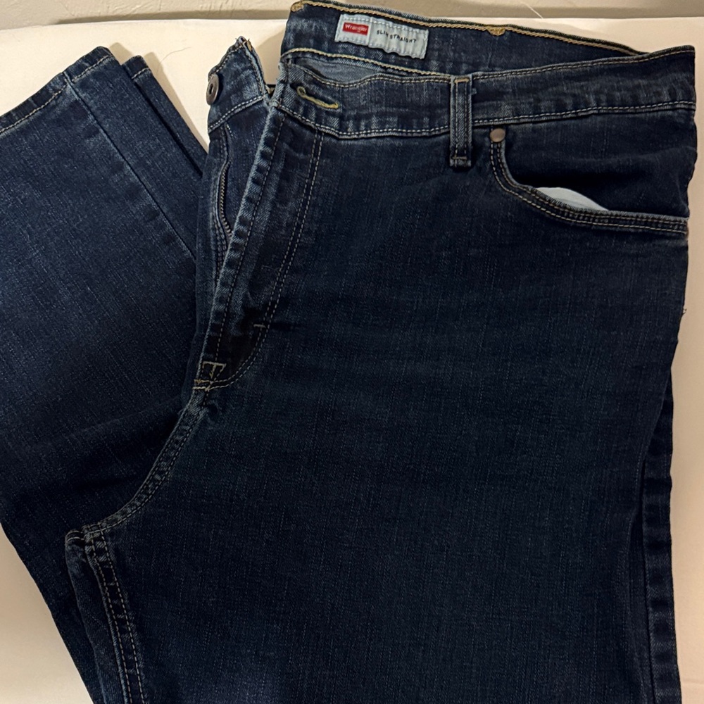 Wrangler Men's Deep Indigo Straight Jeans
